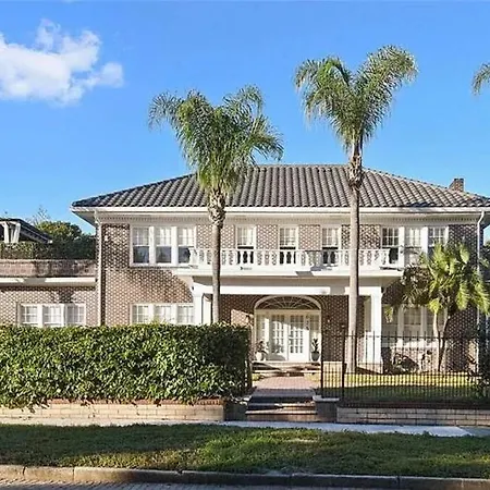 Luxury 6000 Sqft Mansion In Downtown Orlando Sleeps 14 Villa